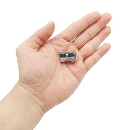 Точилка KUM 400-1K M1, 1 отверстие, клиновидная, магниевая KUM-1040101