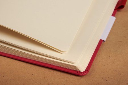 Блокнот для зарисовок SKETCHMARKER 140 г/м2 12 x 12 см 80 л, твердая обложка, Лимонный MP2314302SM